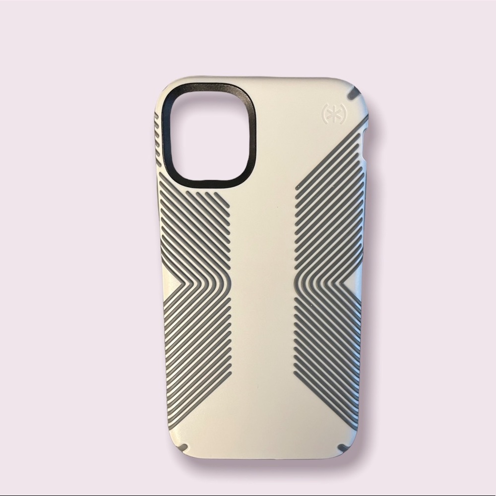 Speck iPhone 11 CandyShell White Grip Case!